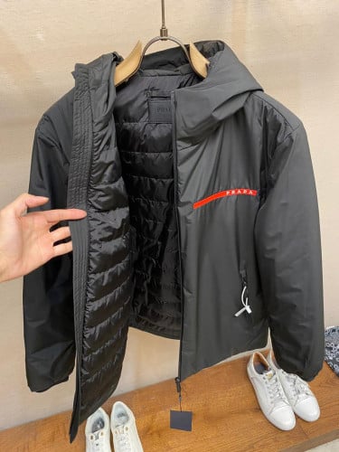 جاكيت برادا