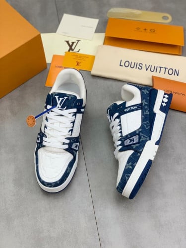 حذاء LV