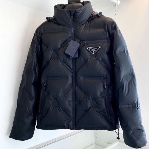 جاكيت برادا