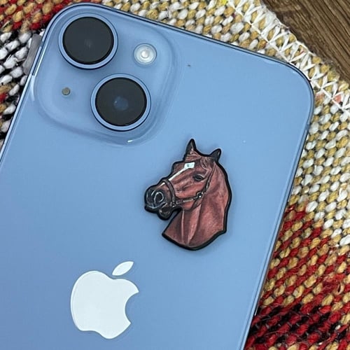 أستكر حديد لجوال أيباد لاب توب قطعة واحدة