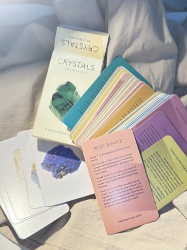 فلاش كارد للكريستال+ تعليقة احجار كريمة