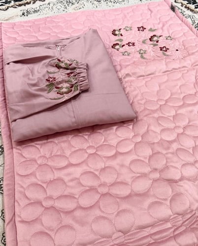 شرشف صلاة مطرز سحّاب وسجادة