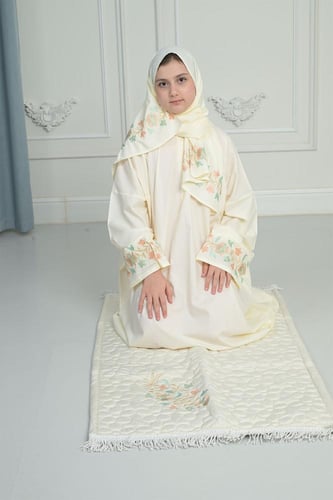 شرشف صلاة بناتي مطرز وسجادة - سحّاب