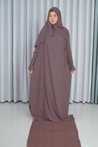 شرشف صلاة بكسرات أنيقة مشلح مع سجادة