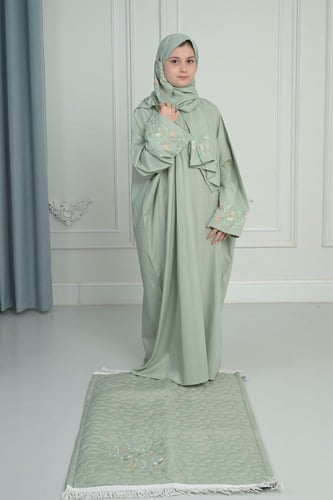 شرشف صلاة بناتي مطرز وسجادة - سحّاب