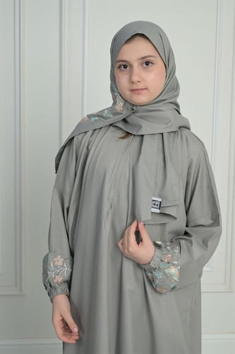 شرشف صلاة بناتي مطرز وسجادة - سحّاب