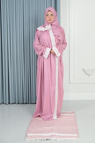 شرشف صلاة مشلح بكلف أنيقة مع سجادة