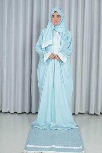 شرشف بكلفة أنيقة مع سجادة وسحاب ناعم