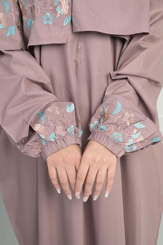 شرشف صلاة مطرز سحّاب وسجادة