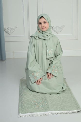 شرشف صلاة بناتي مطرز وسجادة - سحّاب