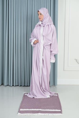 شرشف صلاة مشلح بكلف أنيقة مع سجادة