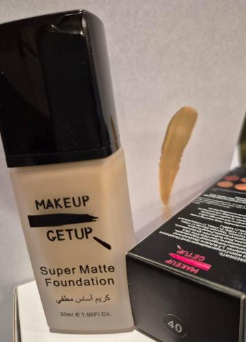 أساس فل تغطيه 100% مع خافي 40