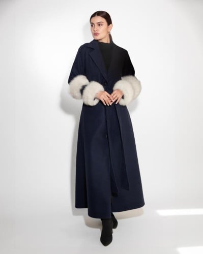 بالطو كحلي مع فرو