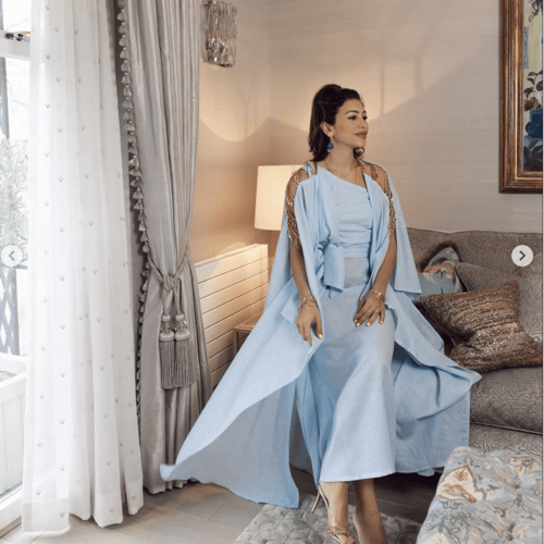 فستان نسائي