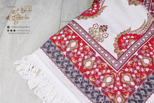 سجادة صلاة تركي فاخرة بعلبة 65x110 سم