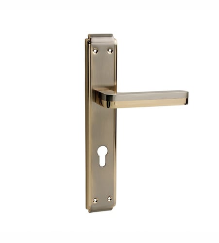 مسكة ابواب 206