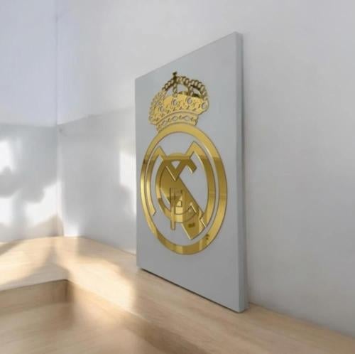 لوحة جدارية فاخرة بشعار نادي ريال مدريد الأسباني