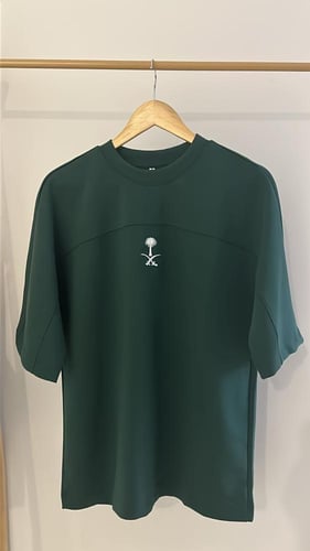 تيشيرت السعودية بتصميم تراثي فاخر