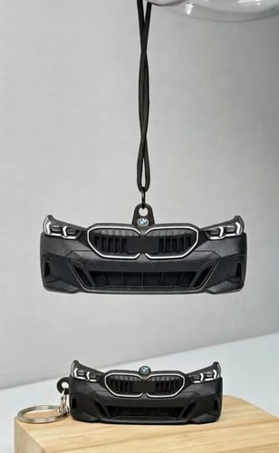 تعليقة سيارة صمم واجهة سيارتك