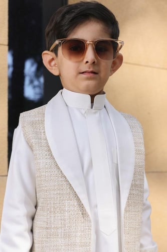 طقم العيد سديري + ثوب