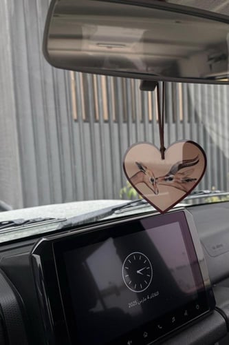 تعليقة اكريلك برسمة حسب الطلب