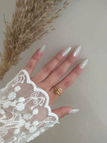 خاتم الحرف الانيق