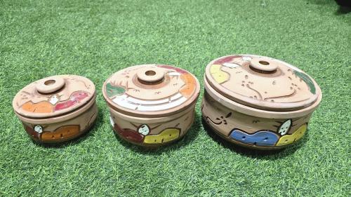 طقم حلة مصري فخار بنقوش ملونه