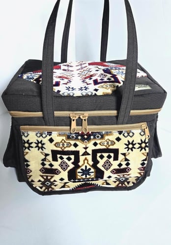 عزبة قهوة شاملة مستلزماتها- بني