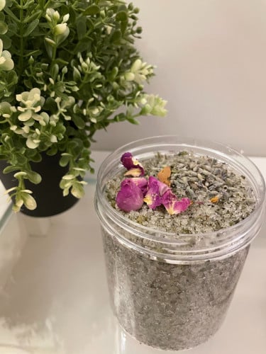 ديتوكس مطهر لفروة الرأس بالاعشاب العلاجيه