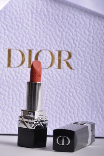 روج ديور ميني مع الكيس والشريطة