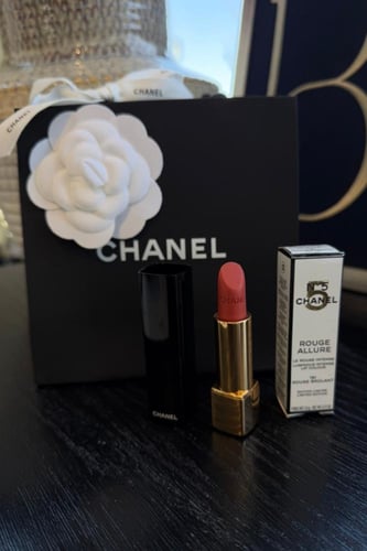 روج شانيل الجديد حجم كبير