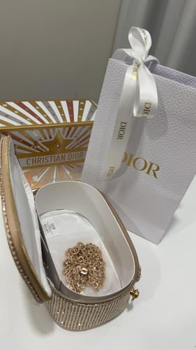 شنطة ديور مع الكيس