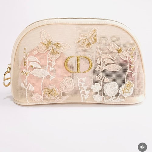 شنطة مكياج ديور مع الكيس