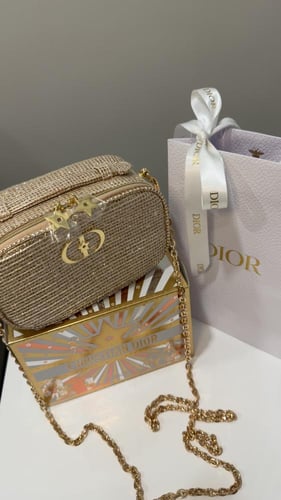 شنطة ديور مع الكيس