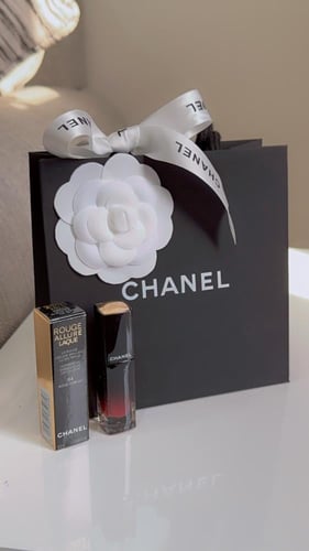 قلوس شانيل حجم كبير مع الكيس