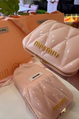 مرايه ميو ميو مع الكيس