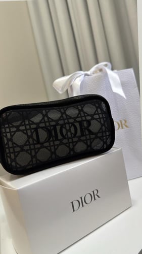 حقيبه مع الكيس .