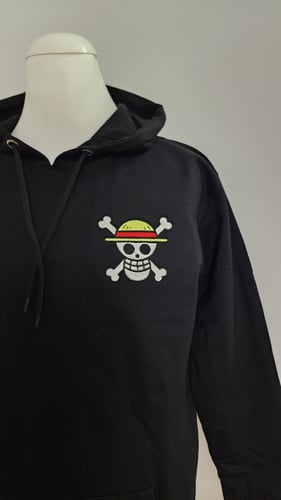 بلوفر شعار ون بيس