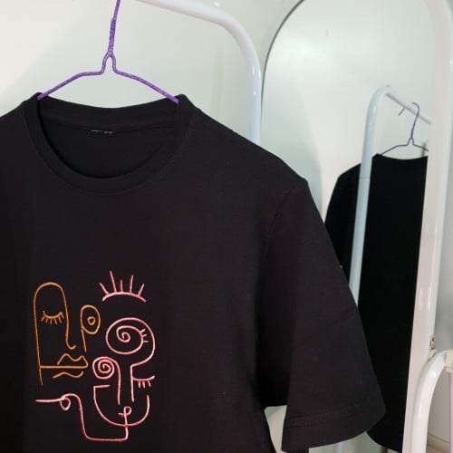 تيشيرت فن تشكيلي