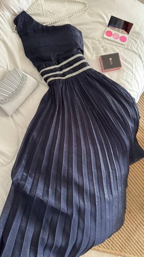 فستان كحلي انيق