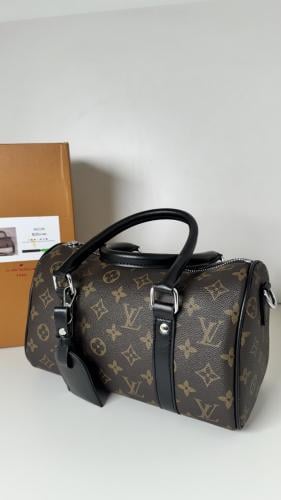 حقيبة نسائية