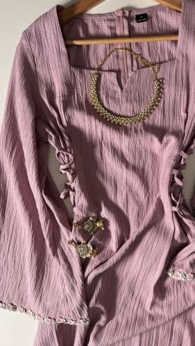 جلابية زاهية