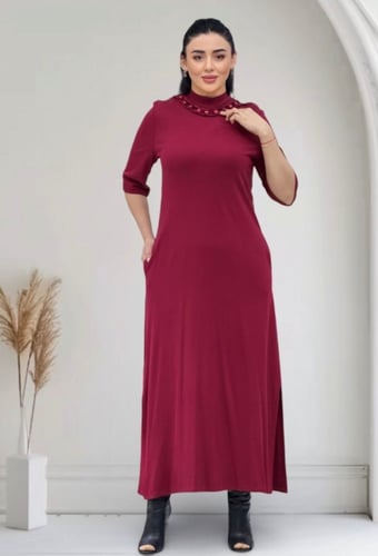 فستان احمر قطني