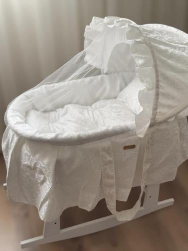 Cradle for newborns (Musa basket) + white rocking base