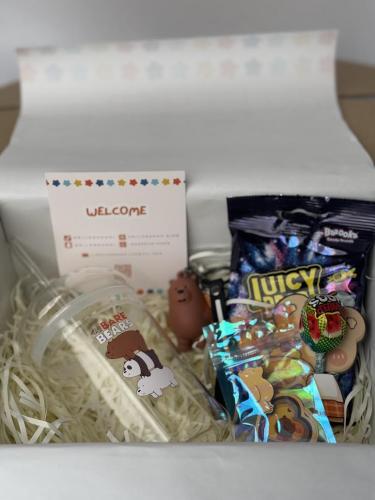 The box of the three bears