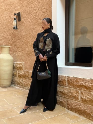 عباية D579 - تطريز زيتي