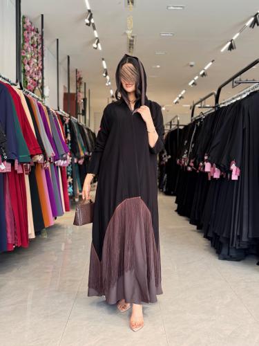 عباية D887 - بقماش ملكي مع رموش كوري بهدب نص كلوش...