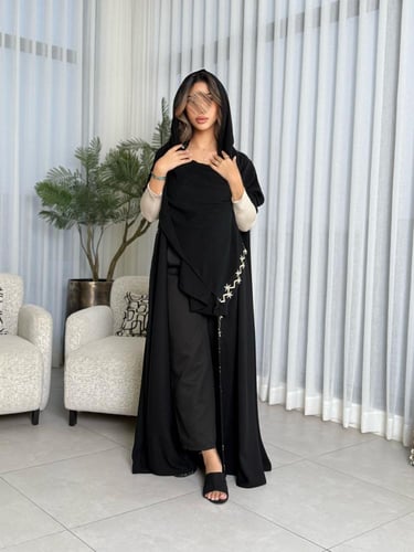 عباية D583 - قماش انترنت مطرزة من الامام - بيج