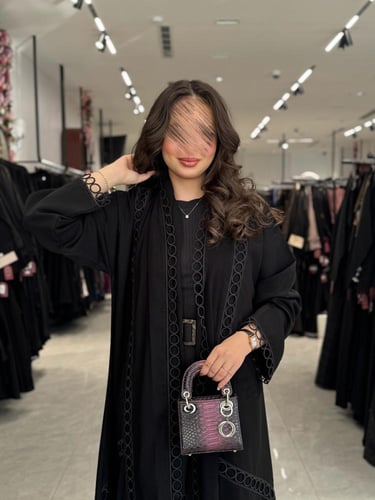 عباية D600 - اسود