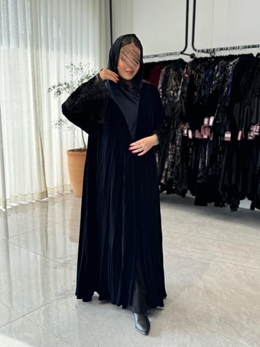 عباية D633- شتوية قماش مخمل كسرات دبل كلوش-كحلي